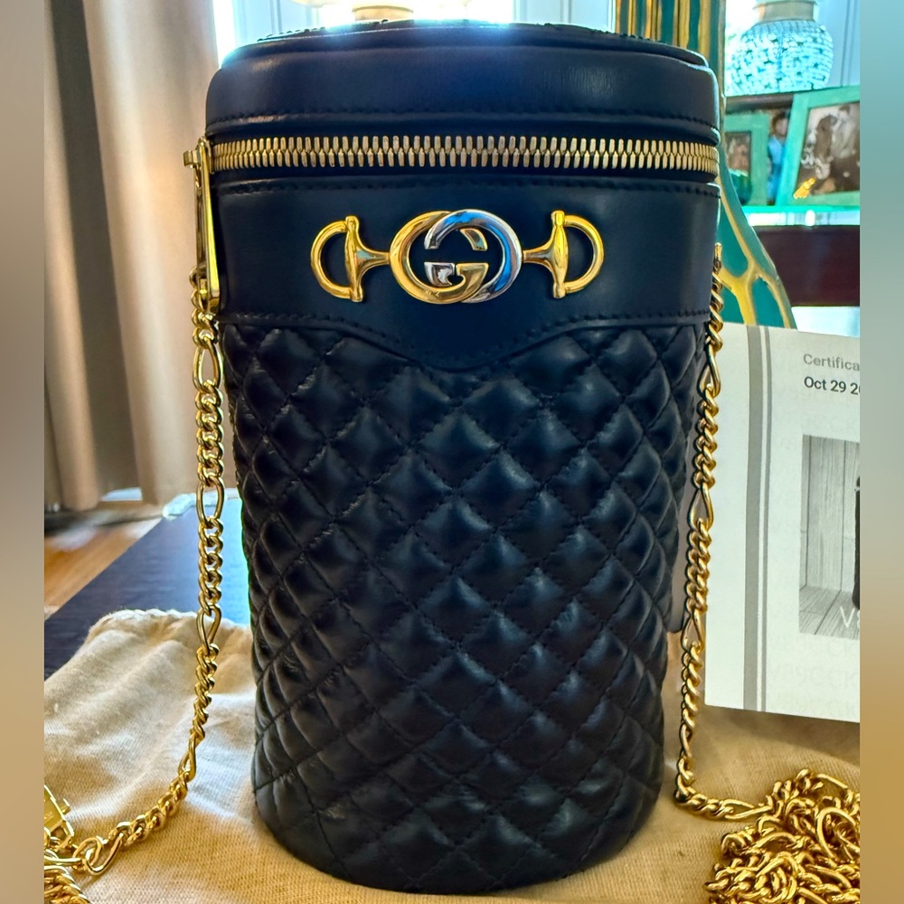 AUTHENTIC GUCCI ZUMI - Black Quilted Leather Belt/Crossbody Bag with Gold Chain